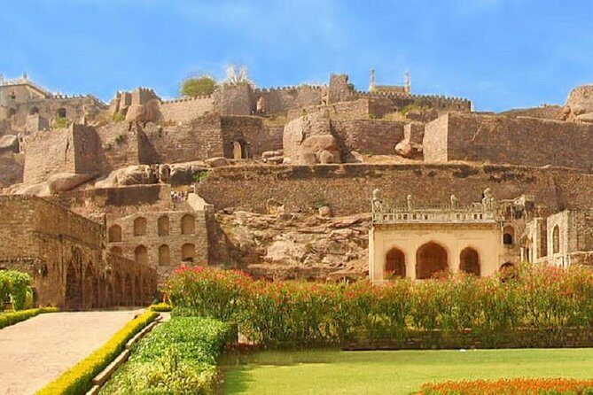 Full day guided tour of Hyderabad - Qutb Shahi Tombs and Ibrahim Bagh: Short Stop, Strong Sense of Place