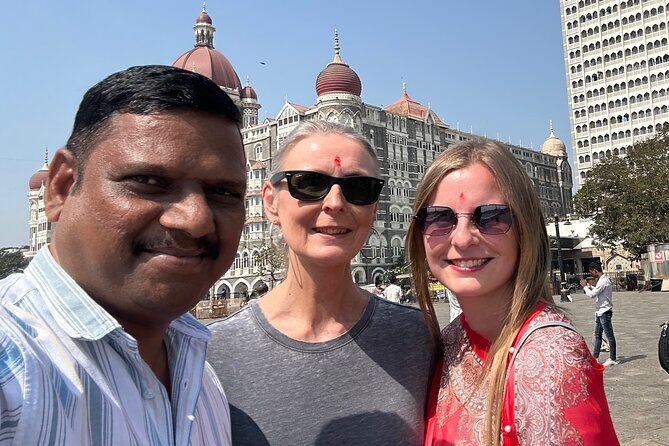 Full Day Mumbai Sightseeing With Elephanta Caves Private Tour - Hanging Gardens and Marine Drive: views, shade, and a classic final chapter