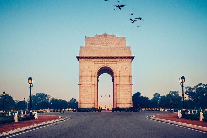 Full Day Old and New Delhi City Tour - Chandni Chowk and the rickshaw ride: the market you can feel