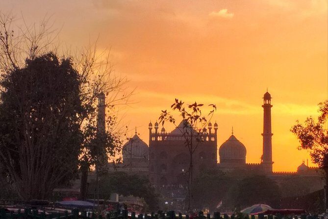 Full Day Old & New Delhi City Tour - Qutub Minar: When the Tower Is the Whole Point