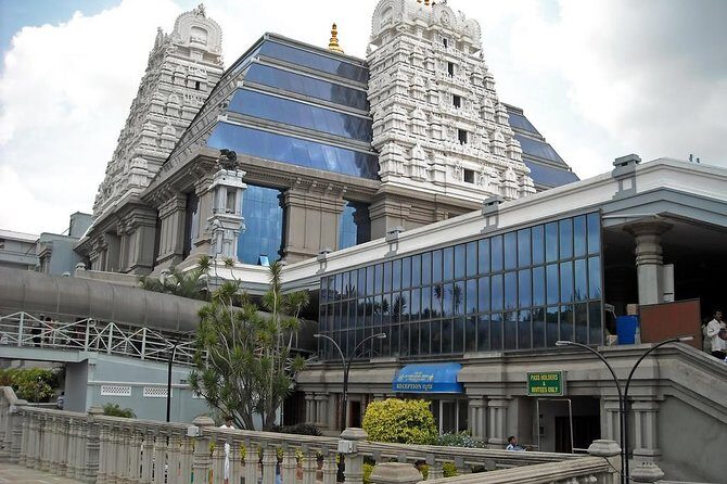Full day private city tour of Bangalore with a professional guide - A 9:30 start with an AC route that makes sense