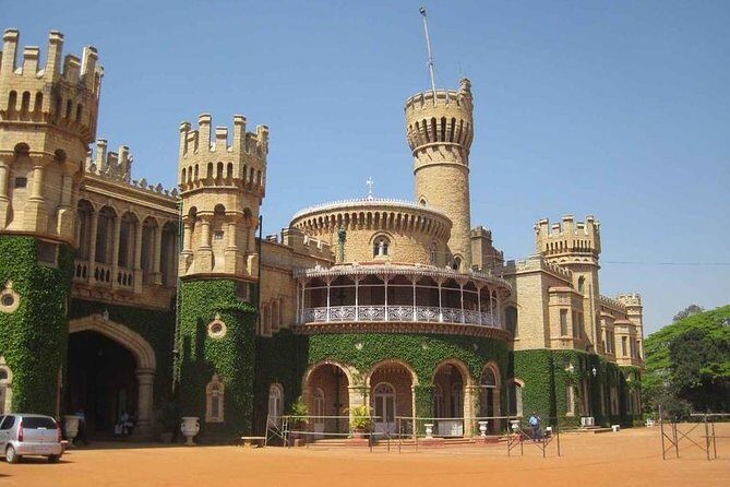 Full day private city tour of Bangalore with a professional guide - Stop 1: ISKCON Temple Bangalore and the culture shock (in a good way)