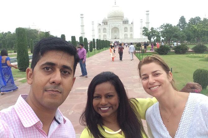 Full-Day Private Tour in Agra with Lunch - Guides, drivers, and the little problems they prevent