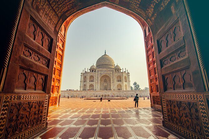 Full Day Private Tour to Taj Mahal and Agra Fort from Delhi - Taj Mahal at 9:30 AM: How to Use Your 2 Hours Well
