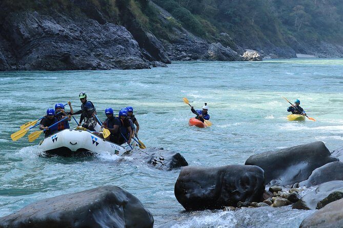 Full Day Rafting in Rishikesh - 35 Km. - Starting at White World Expeditions and the 8:00 AM game plan