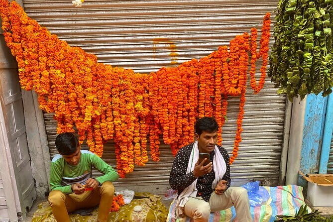 Full Day Tour of Delhi Including a Heritage Walk in Old Delhi - Old Delhi at 8:00 am: why this walk works