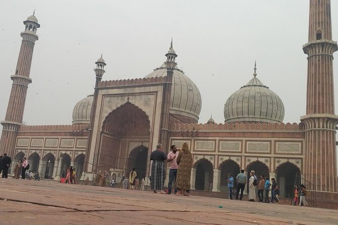 Full Day Tour of Delhi With Guide & Entrances - Faith stops that feel real: Bangla Sahib, Gandhi Smriti, Lotus Temple
