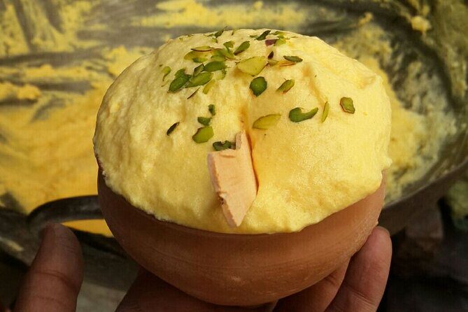 Ganga Arati with Street Food Tour of Banaras - How the walk works: pickup, navigation, and ending back where you started