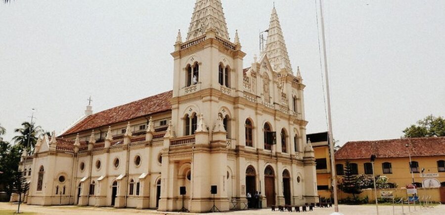 Glimpse of Cochin: Guided Tour - Getting there: cruise terminal or hotel pickup, plus the meeting point clues