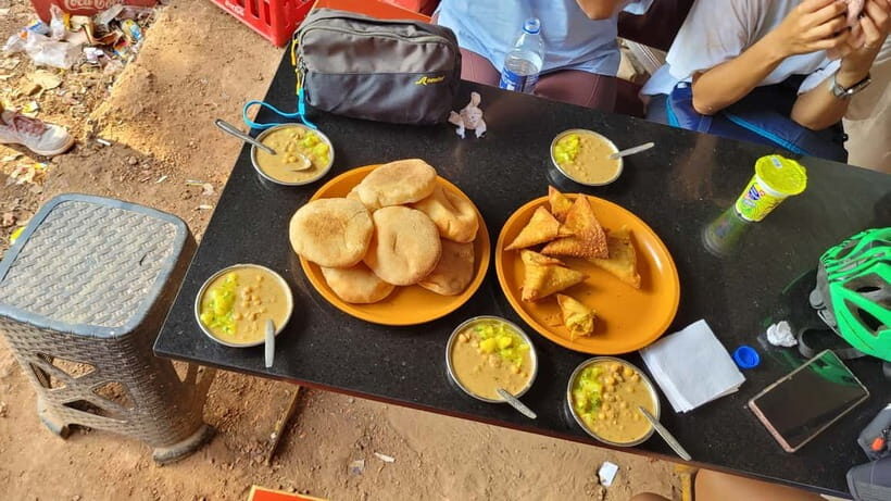Goa: Chorao Island E-Bike guided Tour veg breakfast included - E-bike pacing and fitness: what 25 miles feels like in real life