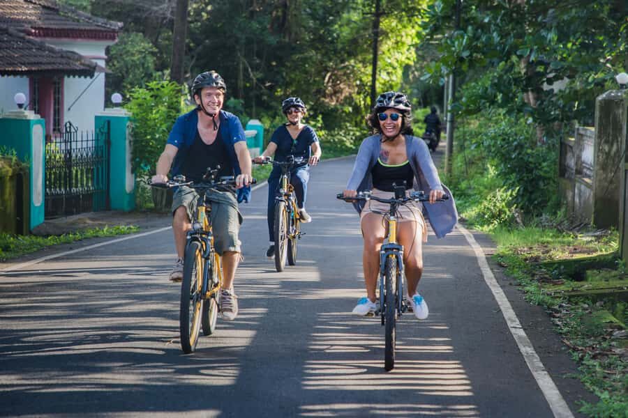 Goa: Old Goa and Divar Island E-Bike Tour with Snacks - Where You Start (and Why It Matters): Next to Old Goa Police Station