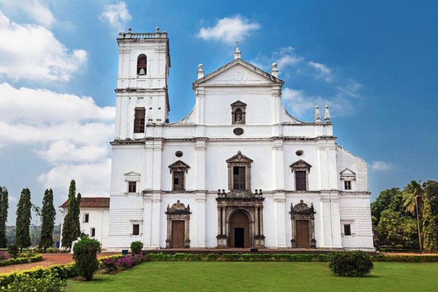 Goa: Old Goa Churches and Spiritual Walk - Viceroy’s Arch and the Power-Era Walk