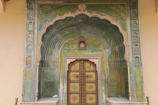 Golden Triangle Agra Jaipur with Lalit Private Drivers India - Delhi Day 1: Birla Mandir Temple and a calm opening to the city