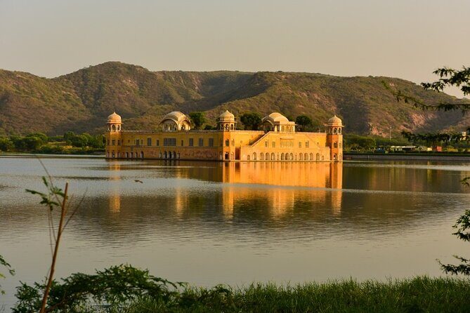Golden Triangle Private Tour - Qutub Minar and the drive to Jaipur: Pink City foundations