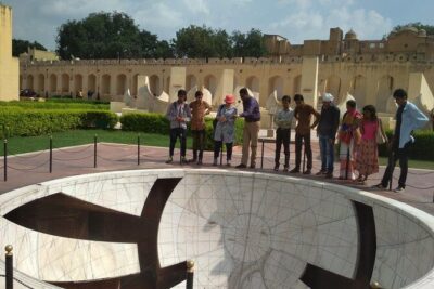 Golden Triangle Tour Delhi-Agra-Jaipur - The drive to Agra via Yamuna Expressway: time, not just distance