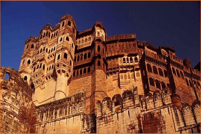 Golden Triangle tour with Historical Rajasthan - Agra: Taj Mahal at Dusk Plus the Mughal Power List