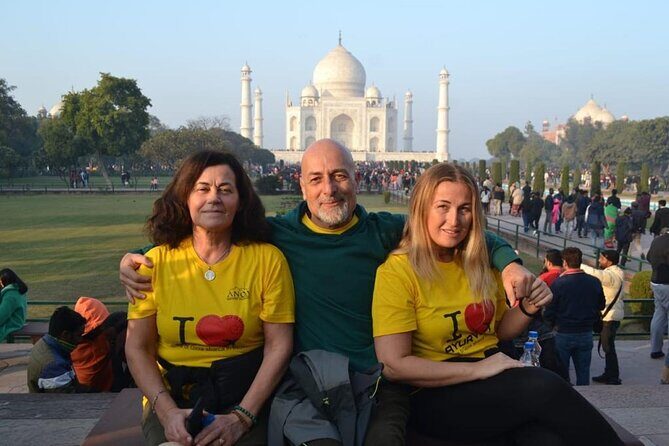 Golden Triangle tour with Khajuraho and Varanasi tour - Landing in Delhi: Airport Meet-and-Greet to Your First Hotel Night