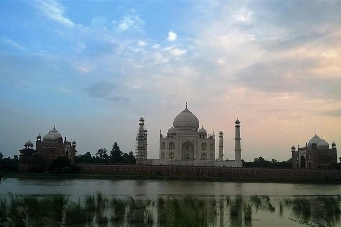 Golden Triangle Tour With Safari ( Ranthambore )8 Days Tour. - Day 1 in Delhi: airport pickup and Swaminarayan Akshardham at night