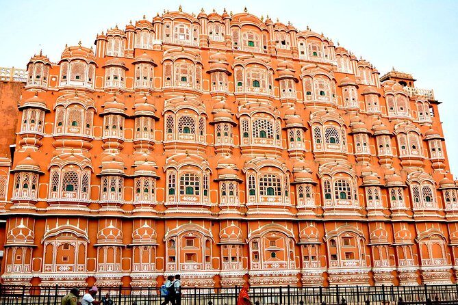 Golden Triangle Tour with Varanasi - Day 4: Amber Fort + Hawa Mahal viewpoints, with Fatehpur Sikri en route to Agra