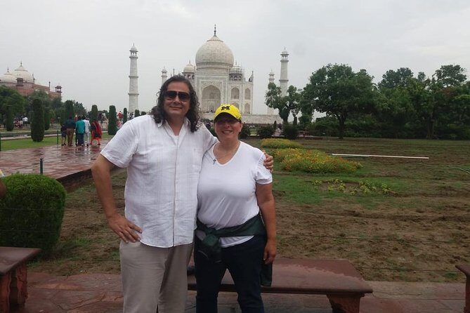 Golden triangle with Udaipur - Old Delhi + New Delhi: rickshaws, forts, minarets, and power buildings