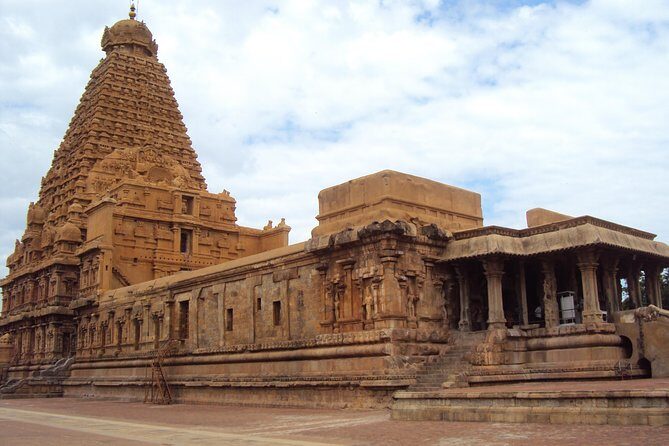 Great Living Chola Temples Around Thanjavur - Brihadisvara Temple in Thanjavur: Shiva’s massive statement