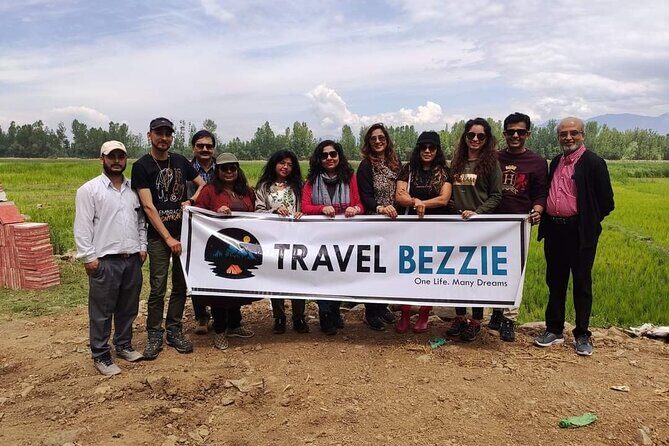 Group Kashmir Deluxe Tour & Tailored Ex Srinagar - How the 6-day rhythm feels in real life