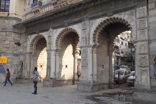 Guide Service -Oneday or Multiple days - The Guide Factor: Why Yogendra’s Style Shows Up in the Details