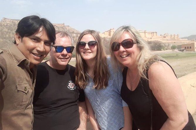 Guided 2-Day Jaipur Tour from Delhi by Car - Day 2: Hawa Mahal, Jal Mahal, and Amber Fort