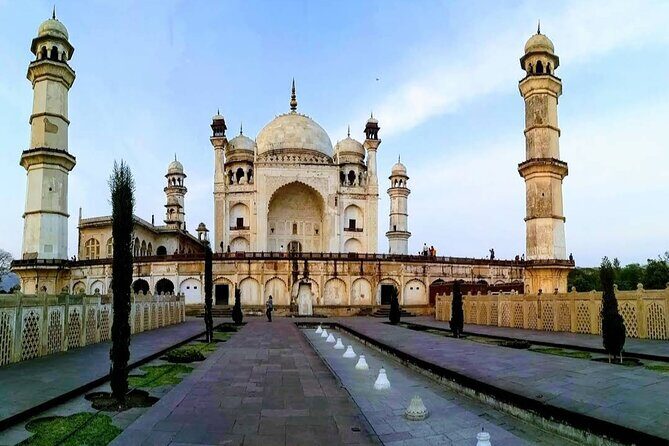 Guided 3-Day Tour: Discover Ajanta, Ellora Cave & Aurangabad City - Day 1: Ajanta Caves from Aurangabad with an early start