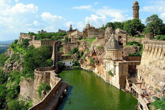 Guided Chittorgarh Fort Day Tour from Udaipur With Lunch - Key highlights to look forward to