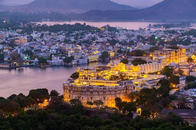 Guided Ghat Walk Experience with Boat Ride in Udaipur with a local - Walking the ghats: Ambrai, Gangaur, and Lal Ghat photo stops