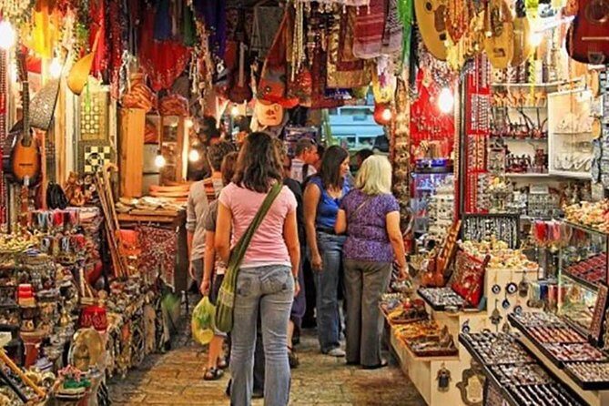 Guided Shopping Tour of Old Delhi and New Delhi - Pickup, Timing, and How the Day Actually Flows