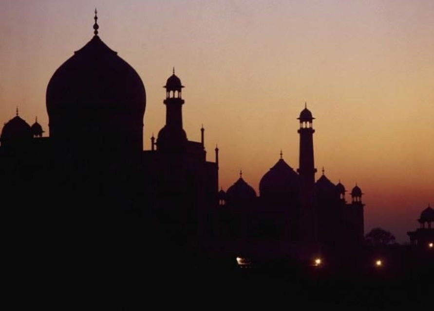 Guided Sunset Tour Of Taj Mahal with Skip-The-Line Entry - Air-Conditioned Pickup in Agra: Comfort That Changes Your Day