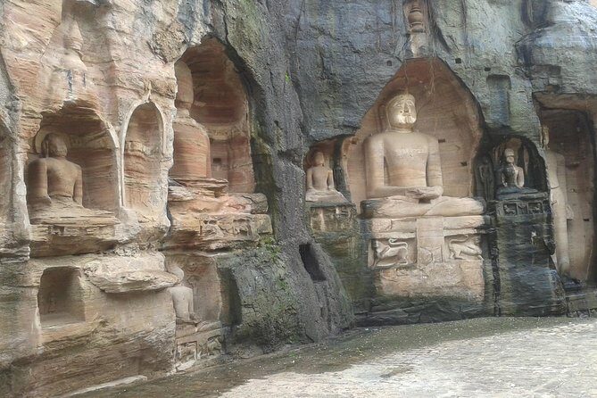 Gwalior Tour - Same Day Tour to Gwalior From Agra - Sas Bahu Temple: two temples, one name, and a lot of stonework