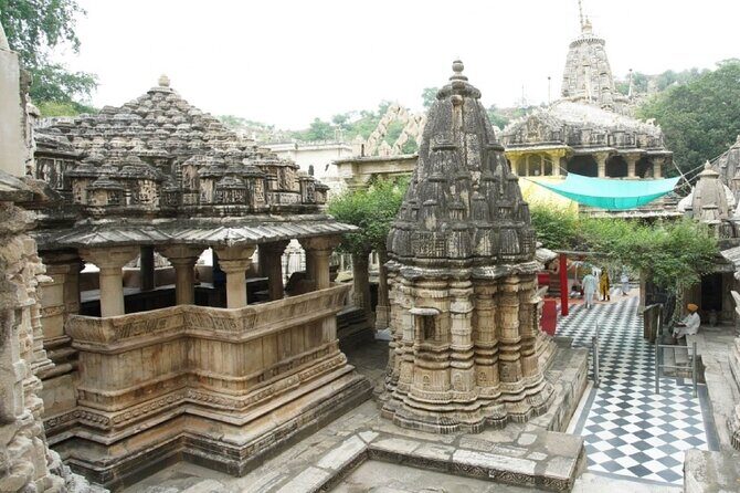 Half-Day Eklingji & Nagda Temple Tour by Tuk-Tuk or Car - Stop 1 in Udaipur: the short intro that saves your morning
