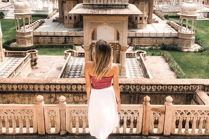 Half-Day Jaipur Sightseeing Tour with Guide Option - City Palace: Mughal Meets Rajput Architecture for a Longer Photo Session