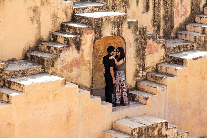 Half-Day Jaipur Sightseeing Tour with Guide Option - Jantar Mantar: Giant Instruments and Timing Your Shots