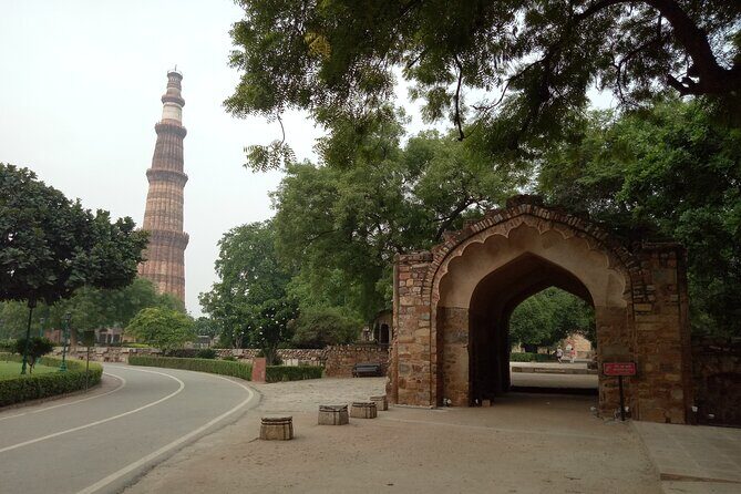 Half-Day Tour Of Qutb Minar, Humayun Tomb and Agrasen Ki Baoli - Pickup, Timing, and the Pace You’ll Feel in Real Life