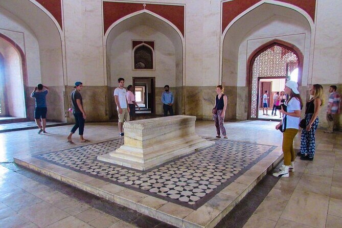Half-Day Tour Of Qutb Minar, Humayun Tomb and Agrasen Ki Baoli - Price and Value: What You’re Actually Paying For (Plus the Entry Fees)