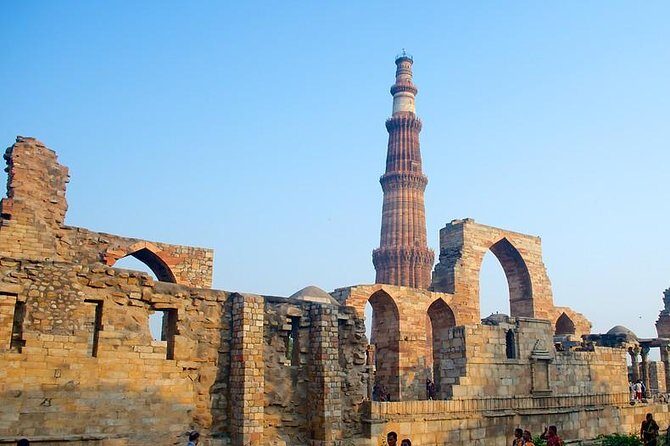 Half/Full-Day Old & New Delhi City Sightseeing by Car & Guide - Old Delhi: Jama Masjid and the Chandni Chowk rickshaw lanes