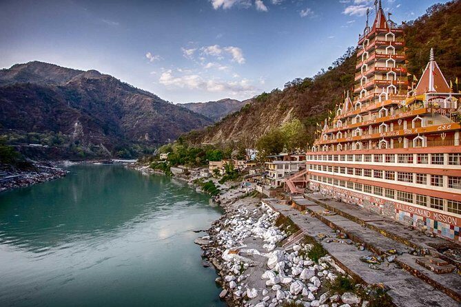 Haridwar Rishikesh Day Tour from Delhi by Car - Parmarth Niketan: the largest ashram feel and daily yoga