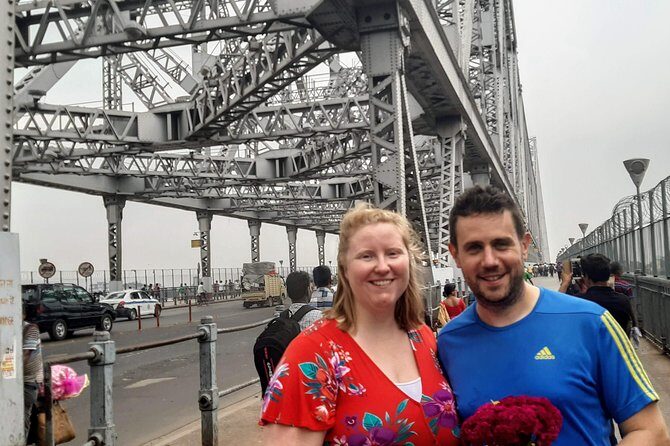 Hello Calcutta Walk Tour - Malik Ghat Flower Market: photos, perfume, and local color