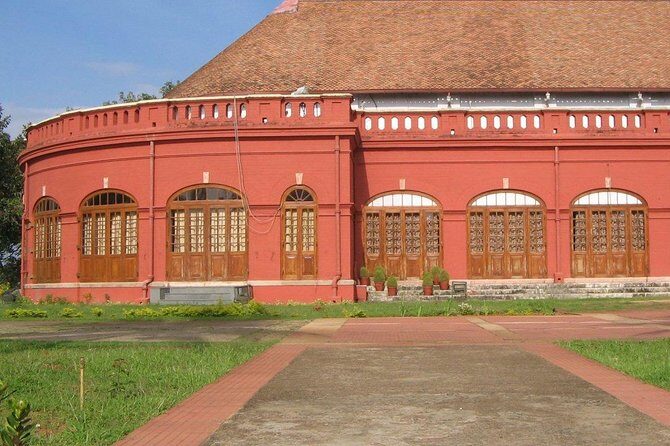 Heritage & Cultural Walk of Trivandrum 2 Hour Guided Walking Tour - Napier Museum: when you want culture with objects, not just labels