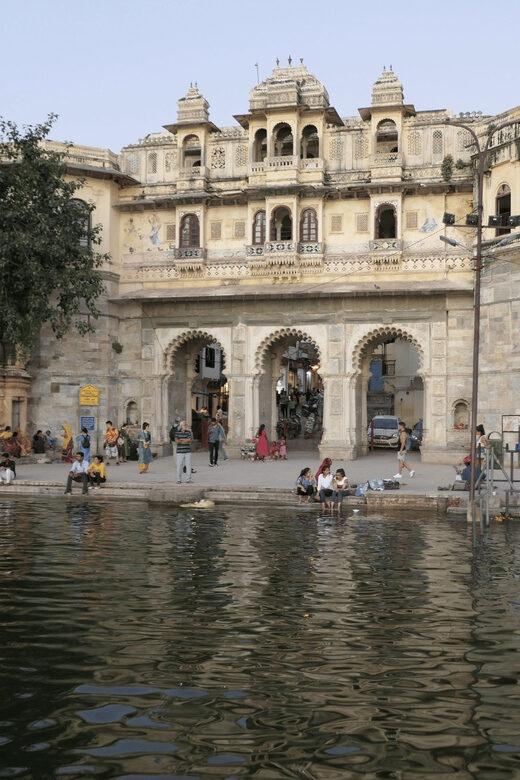 Heritage & Cultural Walk of Udaipur -Guided Walking Tour - Clock Tower to the old market lanes: where Udaipur starts to make sense