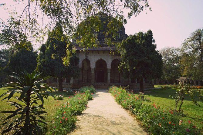 Heritage Delhi Photography Walk (2 Hours Guided Walking Tour with Rickshaw Ride) - The rickshaw ride: why it’s more than a fun extra