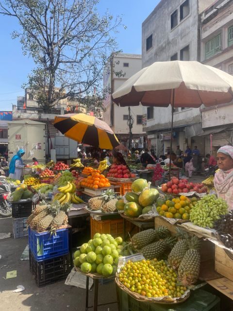 Heritage Walk, Local Markets & Food Tasting - Non Touristy - Rao Ji ka Hata Road: tea, street snacks, and craft-market energy