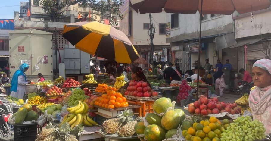 Heritage Walk, Local Markets & Food Tasting - Non Touristy - Spice and market education: grains, fruits, and how food becomes taste