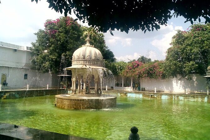 Highlights of Udaipur : A Private Guided tour - Sahelion Ki Bari and Fateh Sagar: gardens and lake breaks