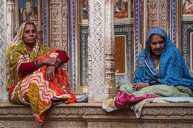 Holy North India & Nepal Journey - First nights in Delhi: airport pick-up, Qutb Minar, and major faith stops