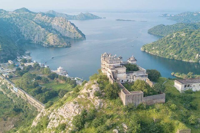 HoneymTour in Rajasthan 4Night 5Days - Udaipur and Jaisamand: Where the Romantic Stops Usually Fit